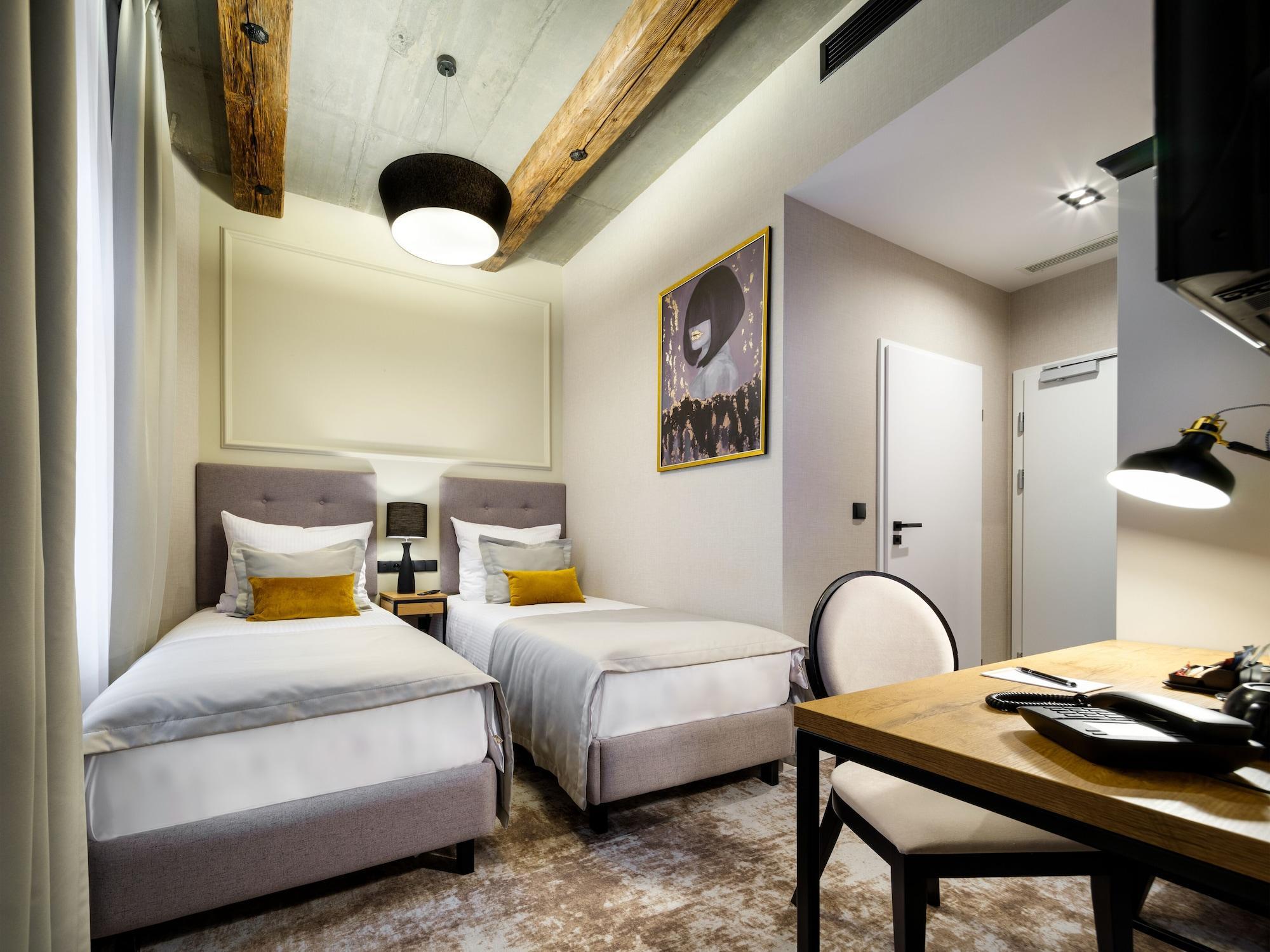 Hotel Wawel Queen Краков Экстерьер фото