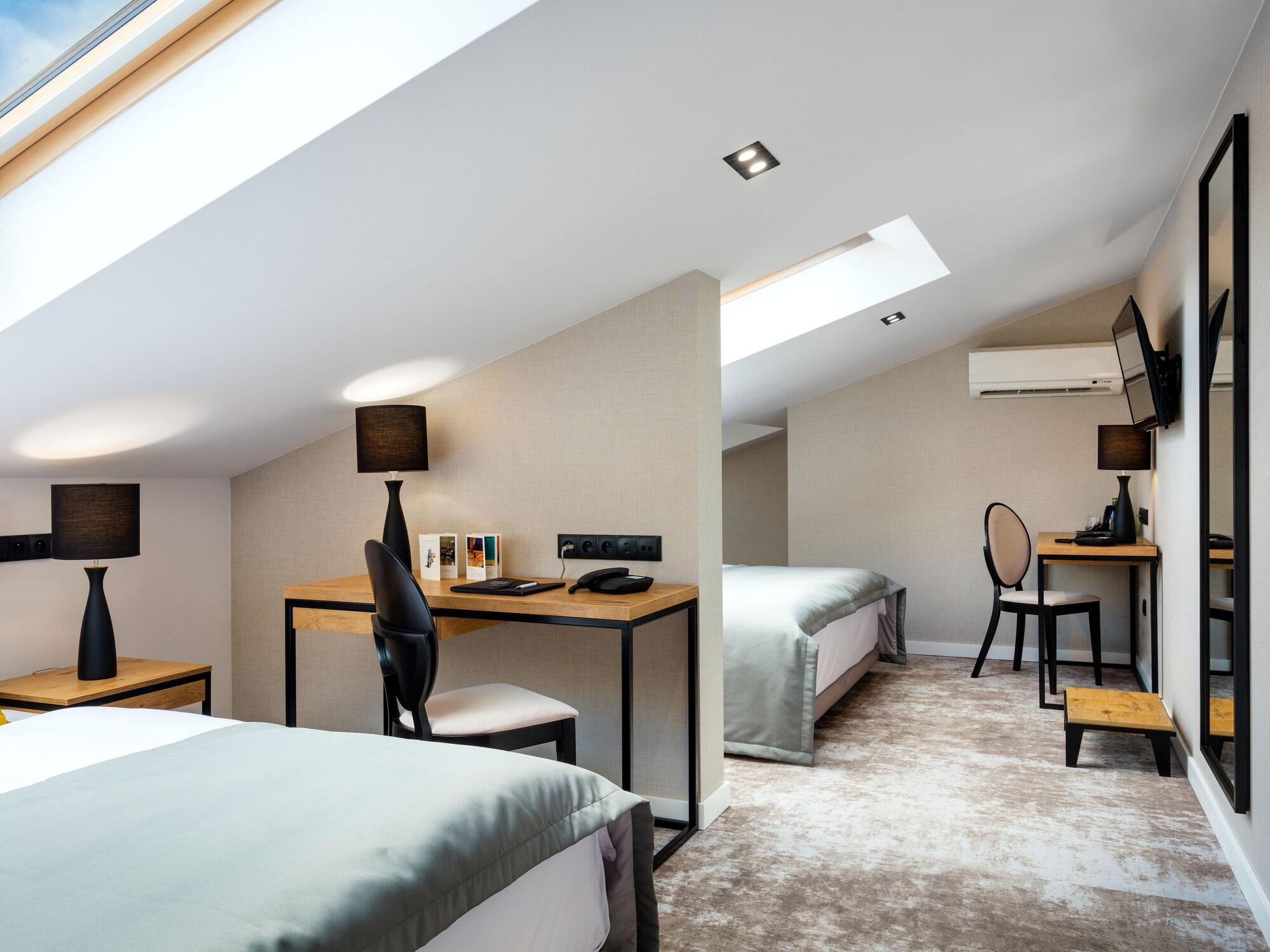 Hotel Wawel Queen Краков Экстерьер фото