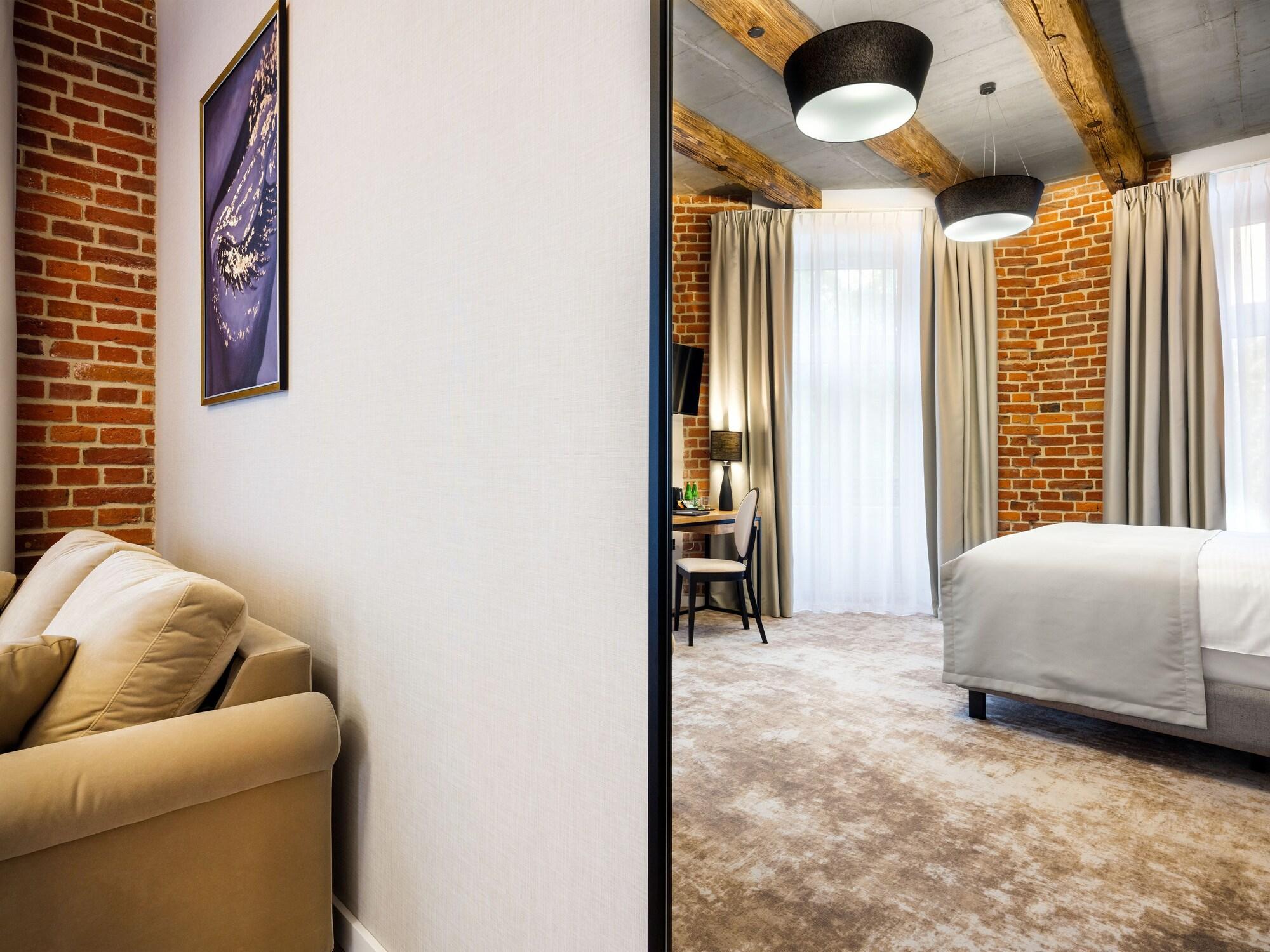 Hotel Wawel Queen Краков Экстерьер фото